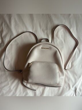 Michael Kors Mini Backpack – Light Pink Pebbled Leather